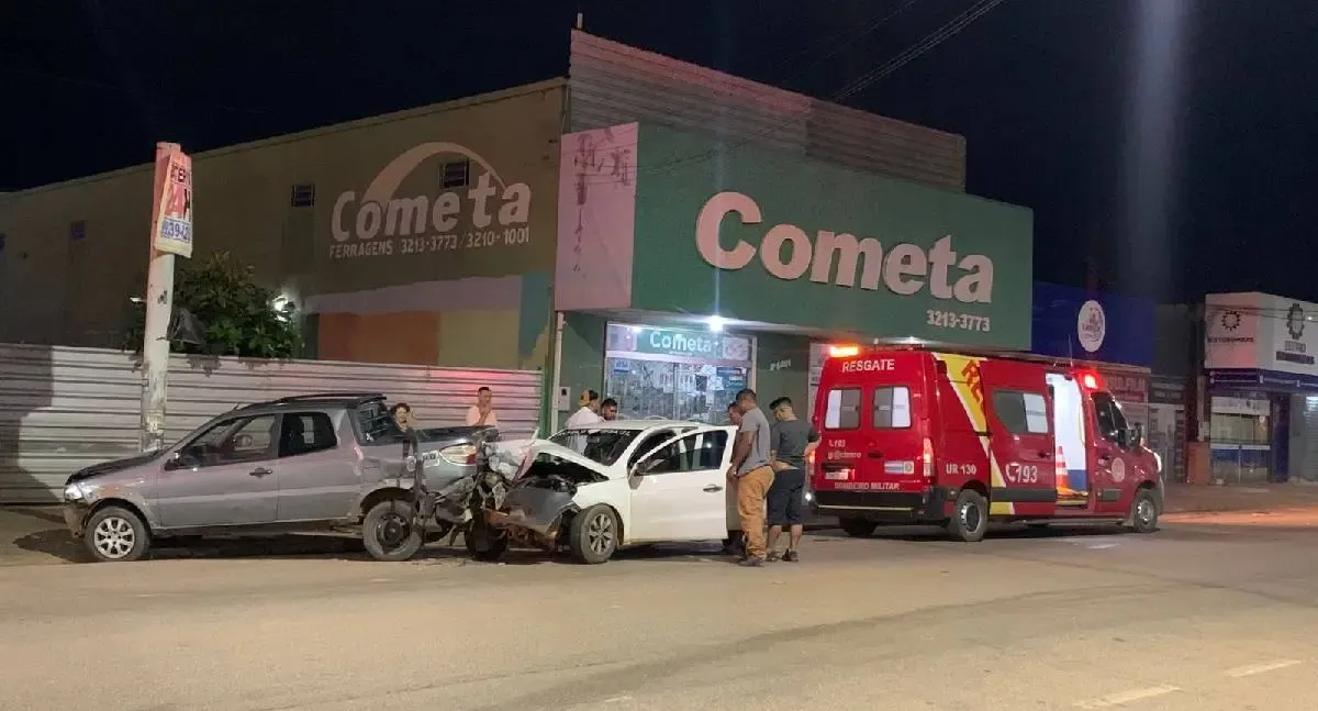 Motorista fica inconsciente após acidente na zona sul