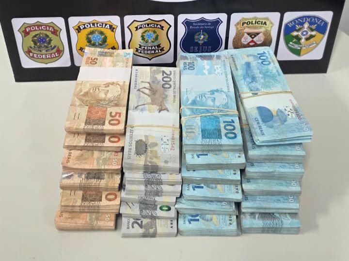 Mulher suspeita de lavagem de dinheiro é presa com mais de 260 mil reais em Porto Velho