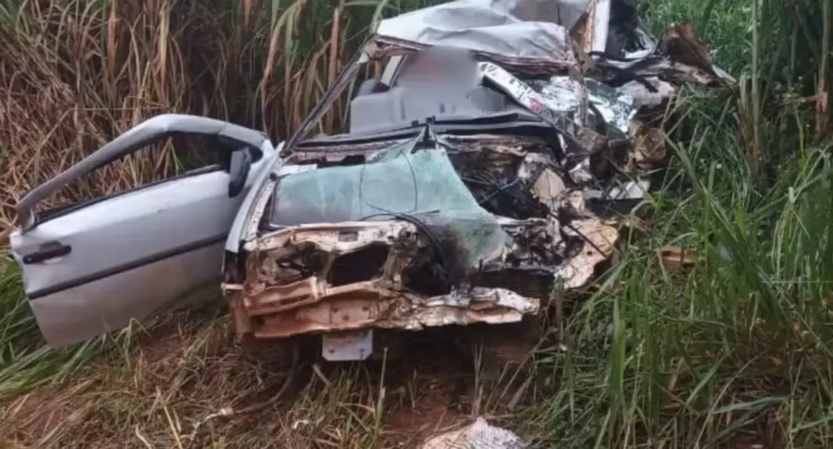 Pai, filho e enteado morrem em acidente na BR-354