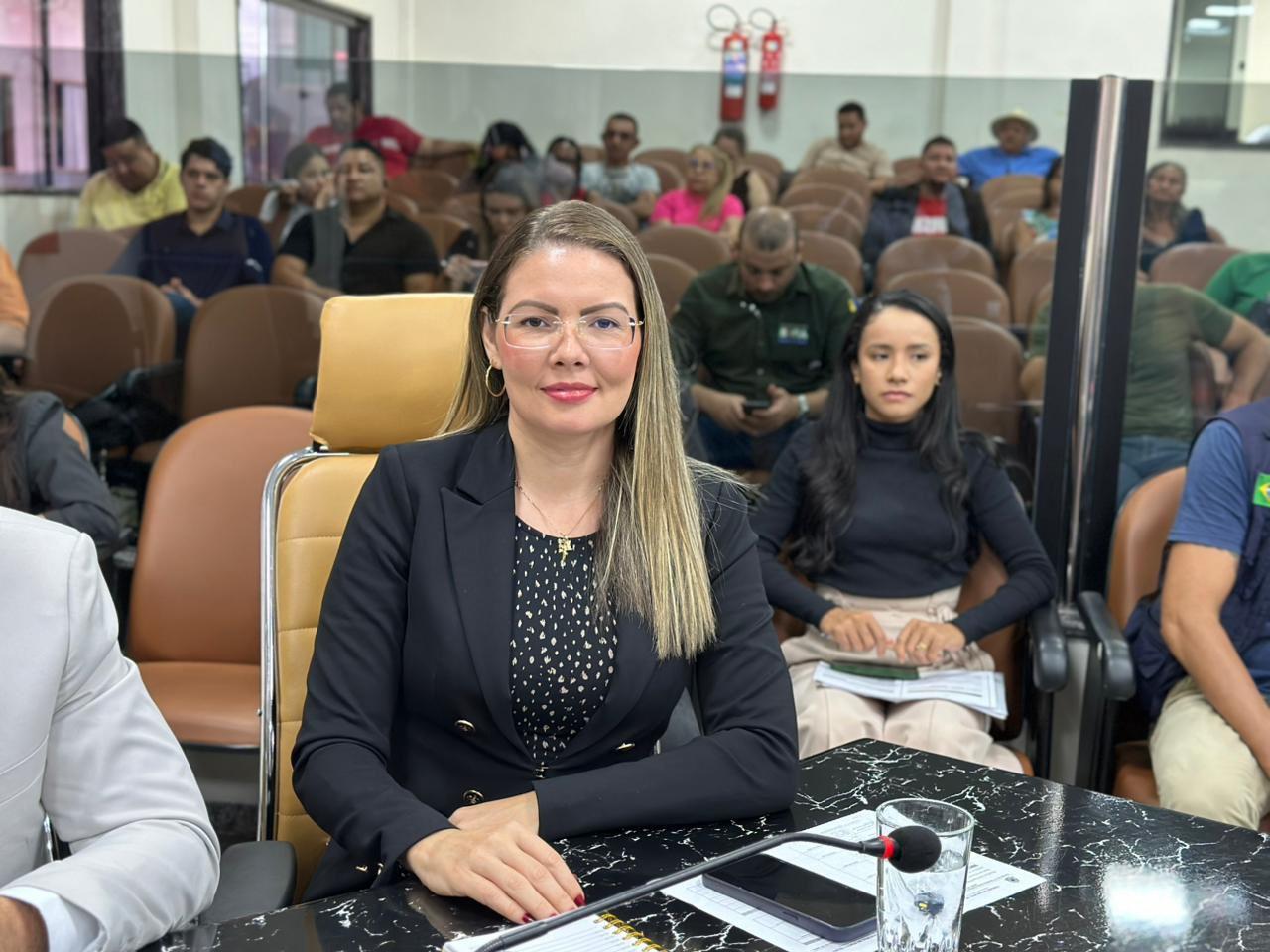Sofia Andrade apresenta projeto “De Volta para a Minha Terra” para ajudar pessoas a voltarem para casa com dignidade
