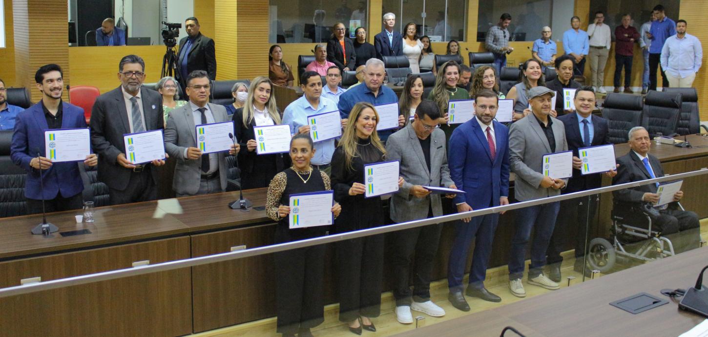 Deputado Ribeiro do Sinpol homenageia Igreja Às Nações por atuação social e evangelística em Rondônia