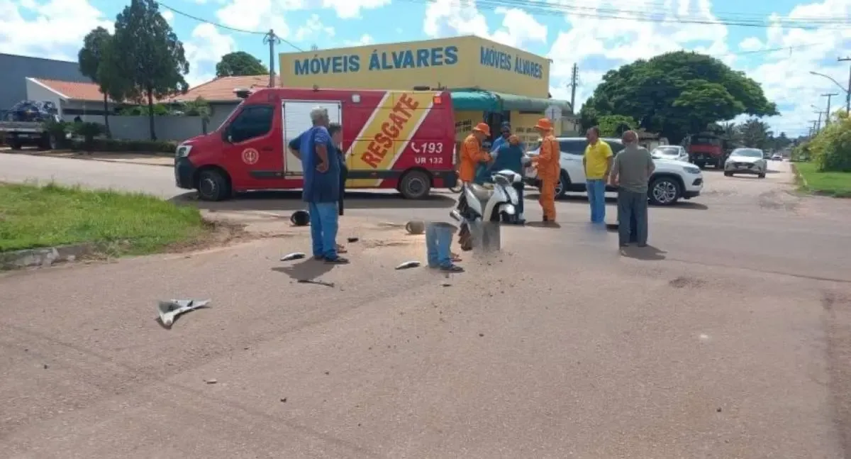 Quarta colisão do dia em interior de Rondônia deixa motociclista ferida