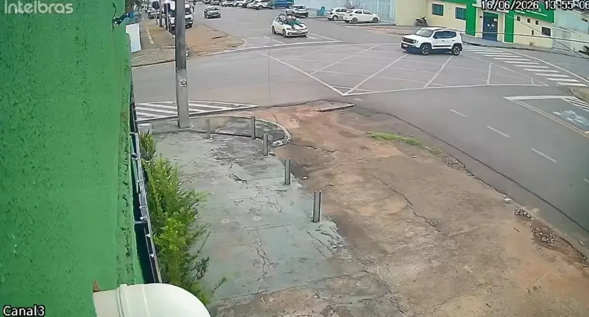 Colisão entre carro e bicicleta deixa vítima ferida