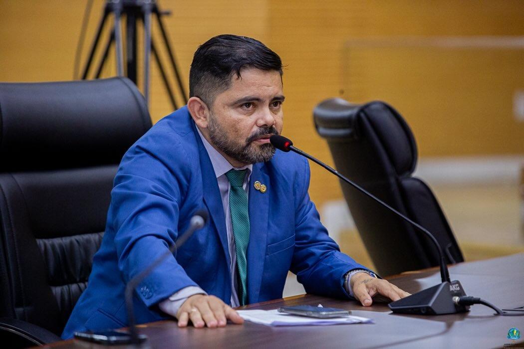 Jesuino Boabaid apresenta PEC que permite acúmulo de funções para policiais e bombeiros militares de Rondônia