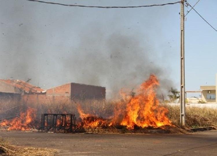 Antes da fumaça tomar conta da cidade, o alerta é para prevenir