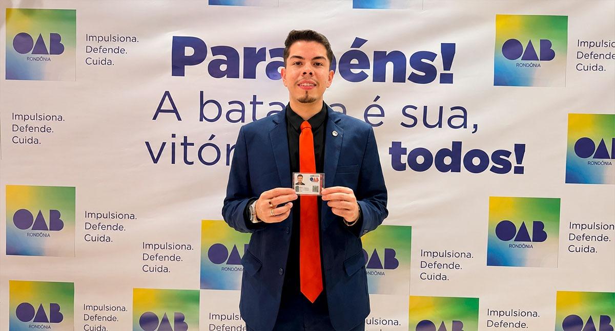Jovem de Porto Velho conquista carteira da OAB e inicia carreira na advocacia