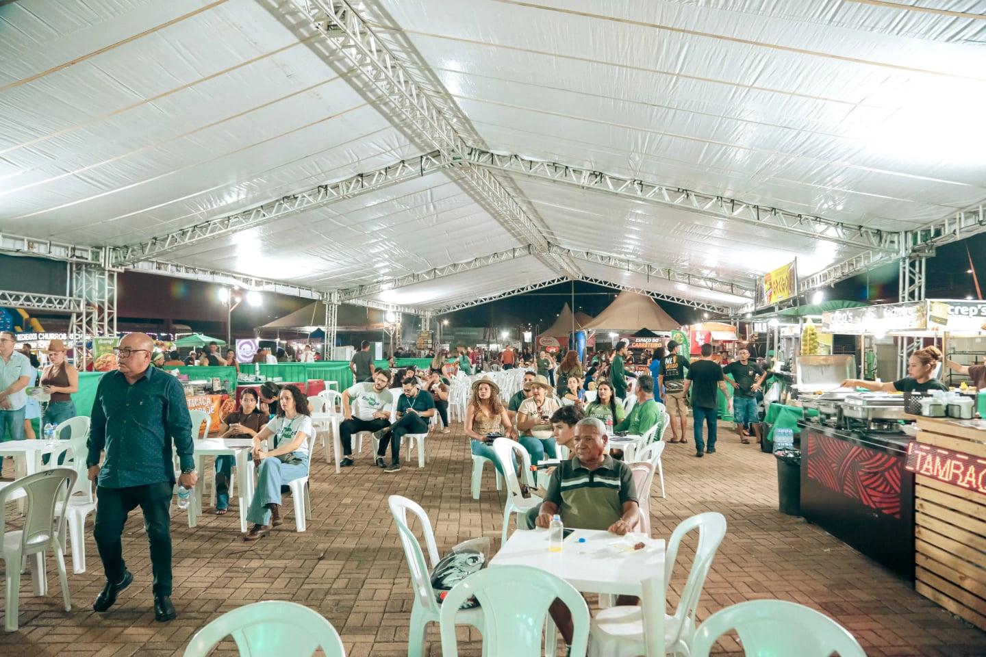 Agrotec conquista quem chega e quem decide voltar