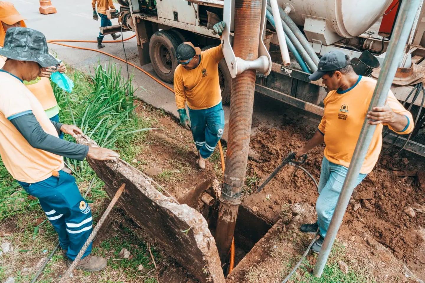 Semana fecha com serviços de limpeza por toda Porto Velho