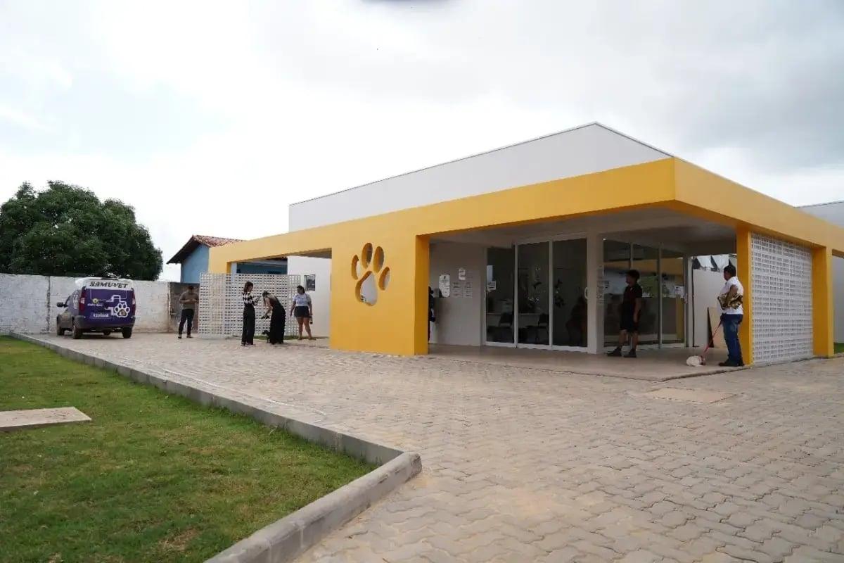 Clínica de Bem-Estar Animal esclarece serviços e reforça importância da adoção responsável