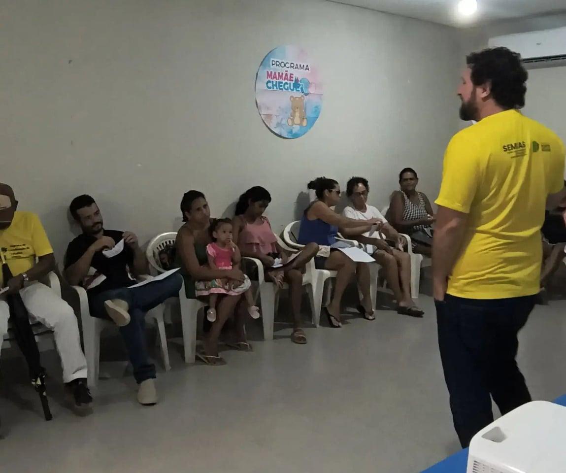 Cras Teodoro Crommo promove palestra e trabalho em grupo sobre valorização da vida