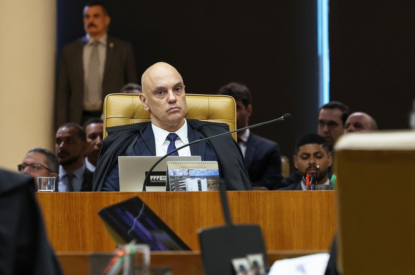 Moraes acusa Mendonça de ilícitos praticados pelo próprio Moraes