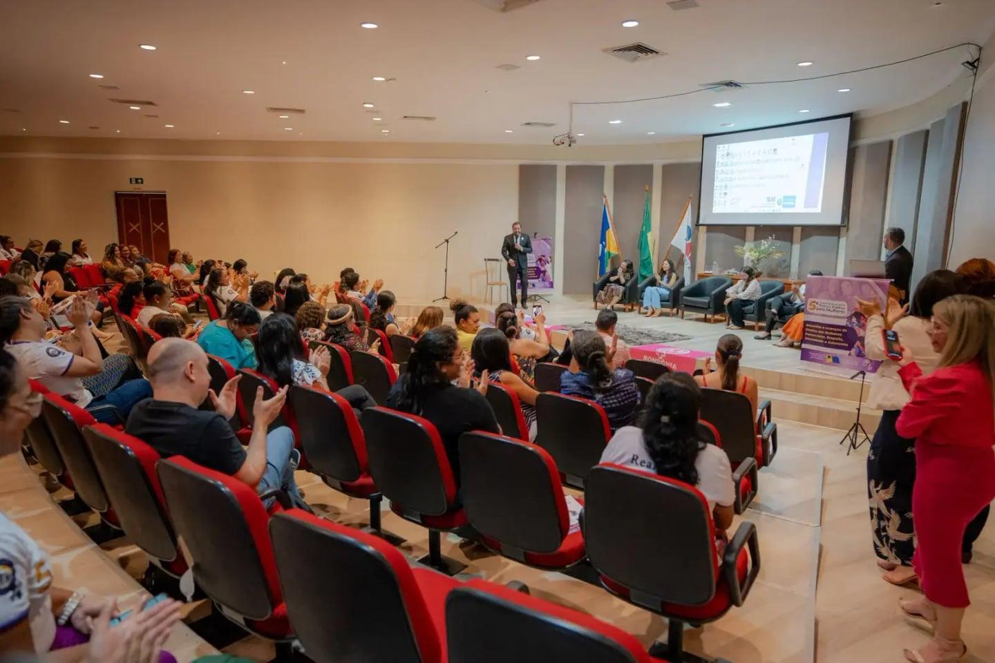 Seminário debate soluções para resíduos e economia circular em Porto Velho