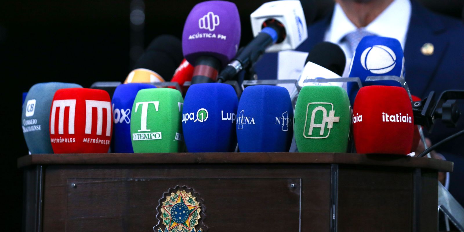 Eleições: jornalistas sofreram mais de 14 mil ataques em redes sociais