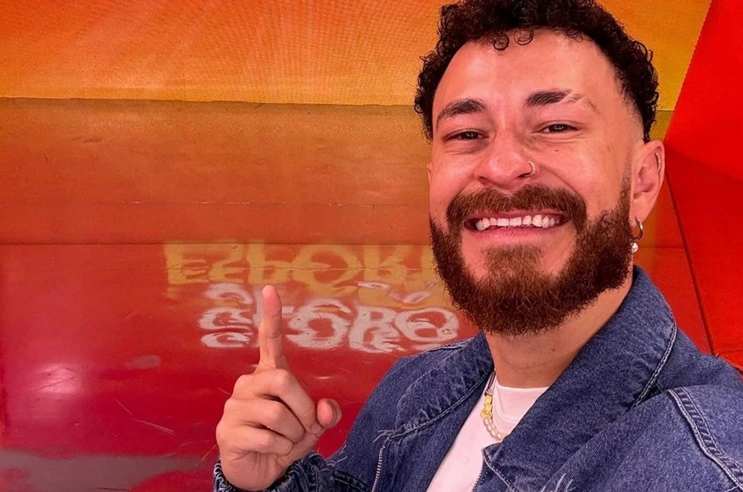 Fred Bruno é atingido no pé após disparo de arma de deputado em balada