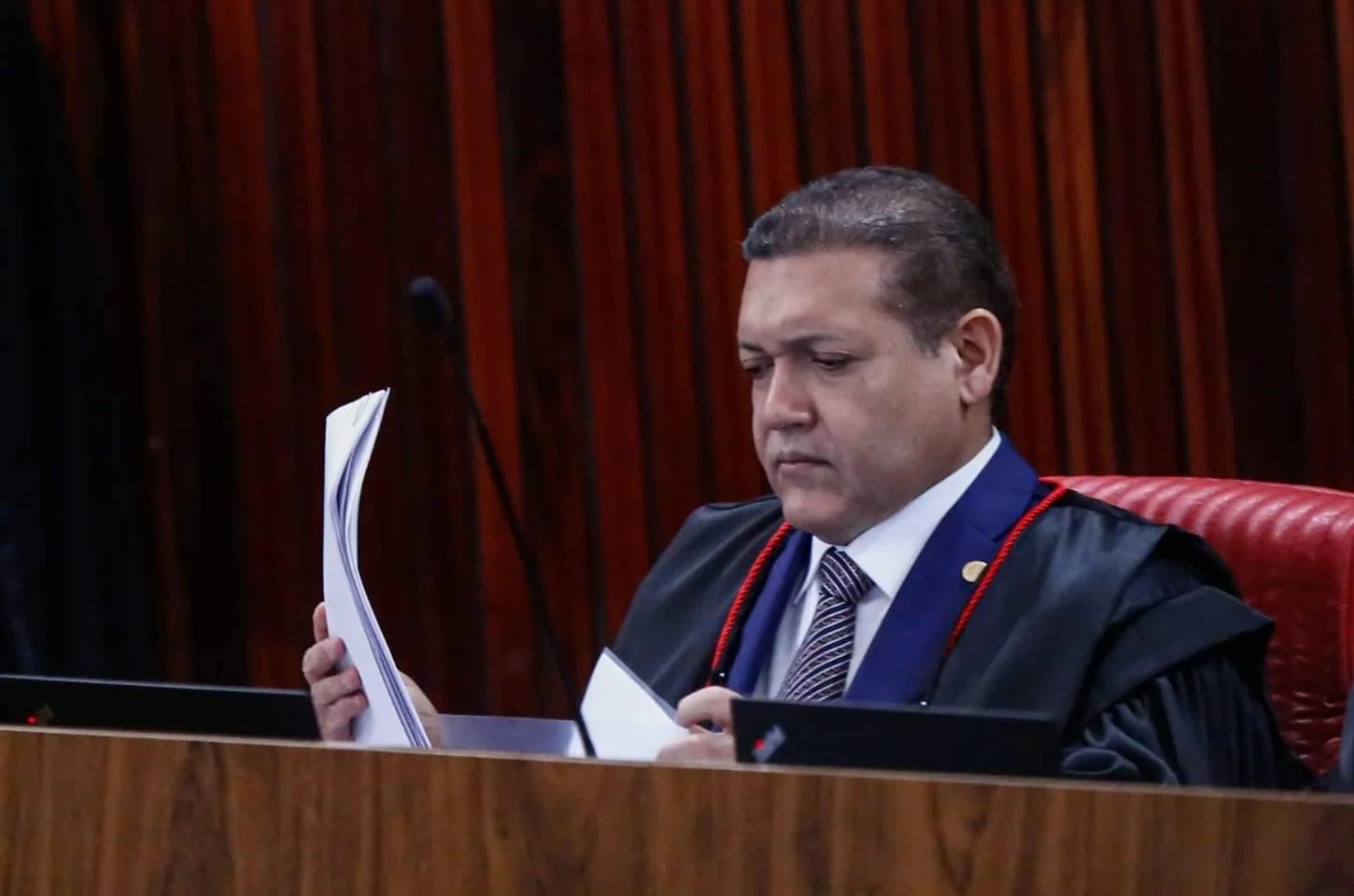 Kassio derruba decisão de corregedor e suspende canal 
