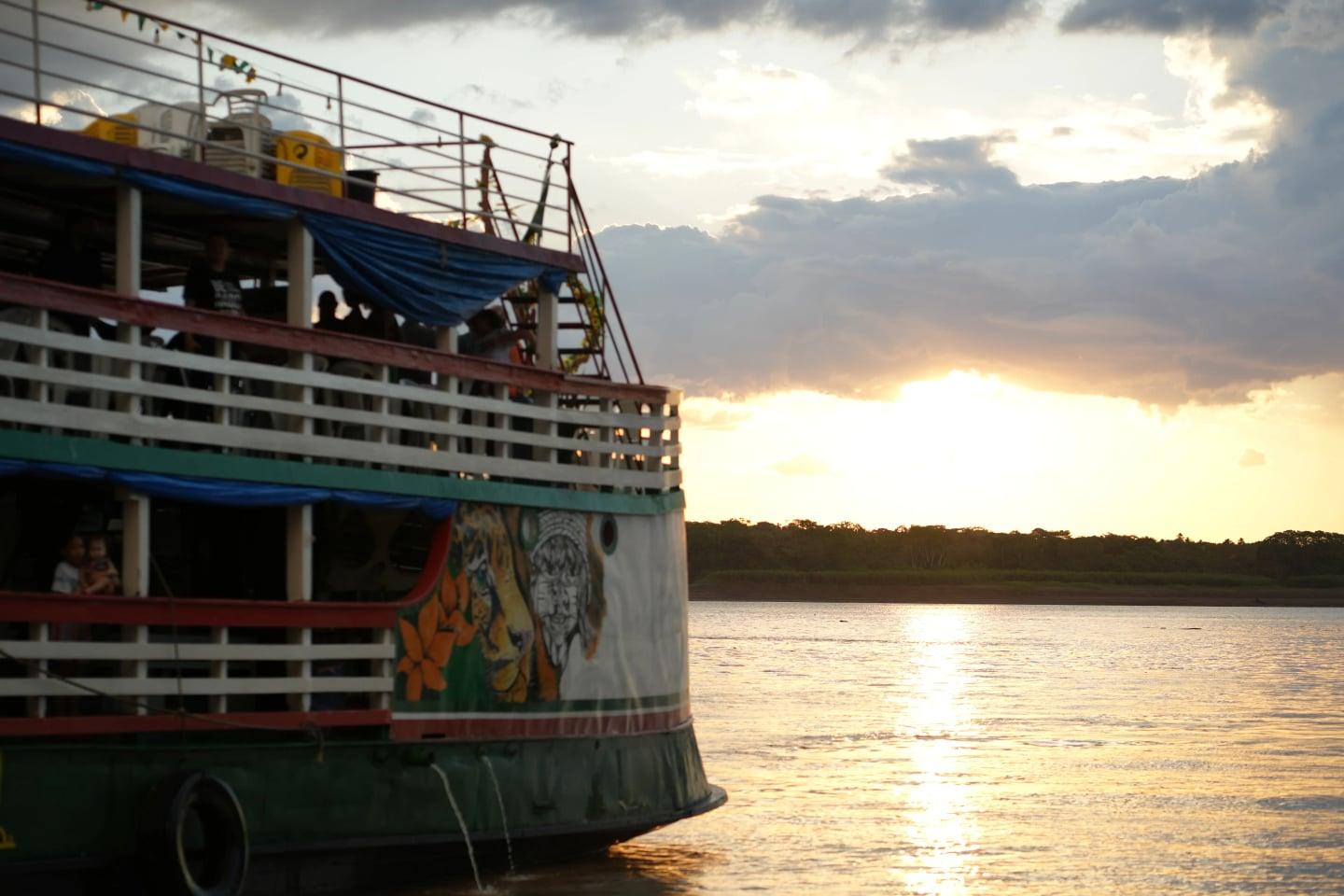 Passeios de barco começam hoje (1º) e levam comemoração dos 112 anos de Porto Velho