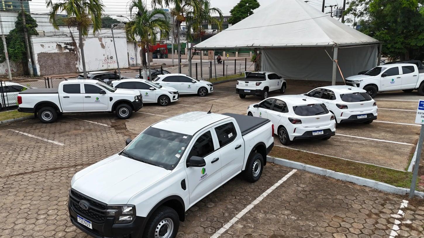 Prefeitura entrega 16 veículos novos para reforçar serviços de inclusão e assistência social em Porto Velho