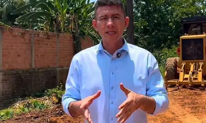 Após cobrança de Pedro Geovar, Prefeitura limpa córrego no Cidade Nova
