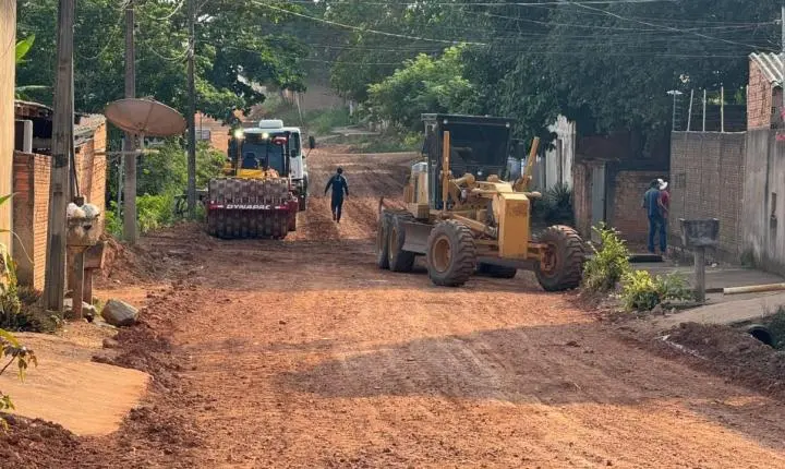 Após fiscalização de Edimilson Dourado, máquinas iniciam serviços em ruas do Cidade do Lobo