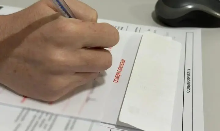 Atestado médico depende de avaliação e critérios profissionais