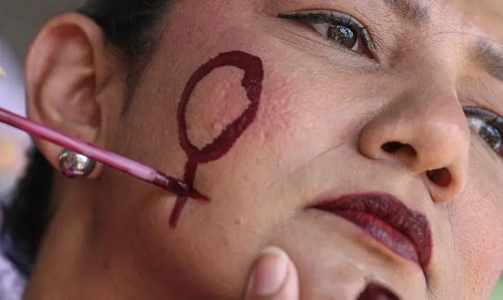 Aumentam agressões políticas em mês de luta contra violência à mulher
