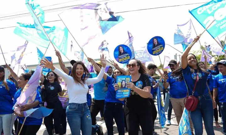Cristiane Lopes reúne multidão no Pit Stop da Cris em Porto Velho