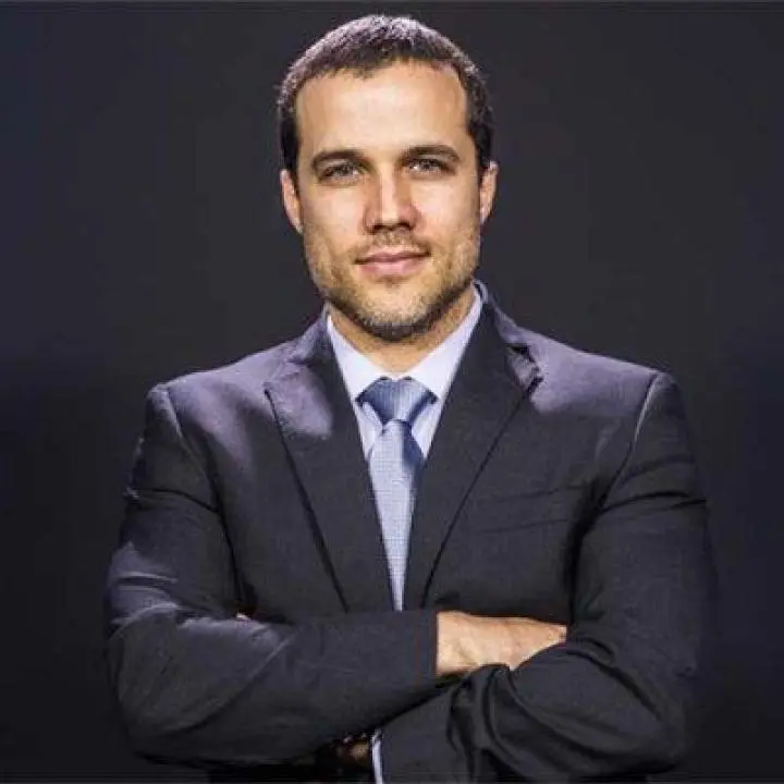 FELIPE MOURA BRASIL