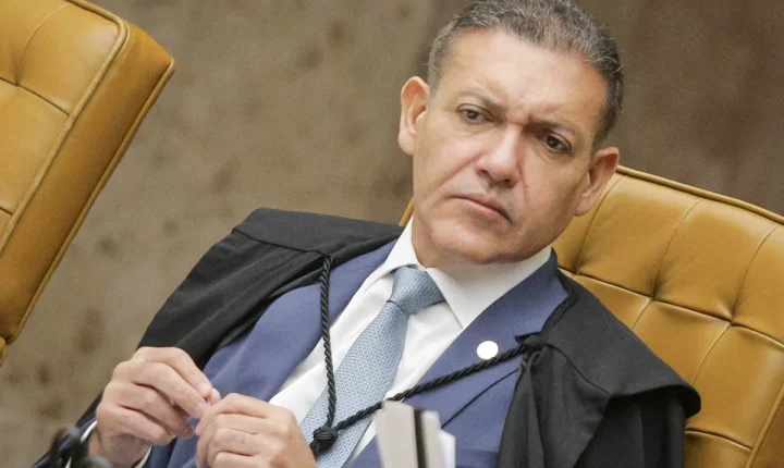 Kassio pretende levar pedido de soltura de Bolsonaro ao plenário após o segundo turno