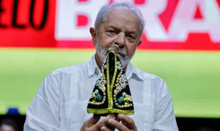 Lula apresenta aumento entre católicos e evangélicos, segundo Quaest