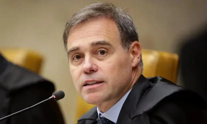 Mendonça restringe relatórios e impõe limite à Inteligência da PF