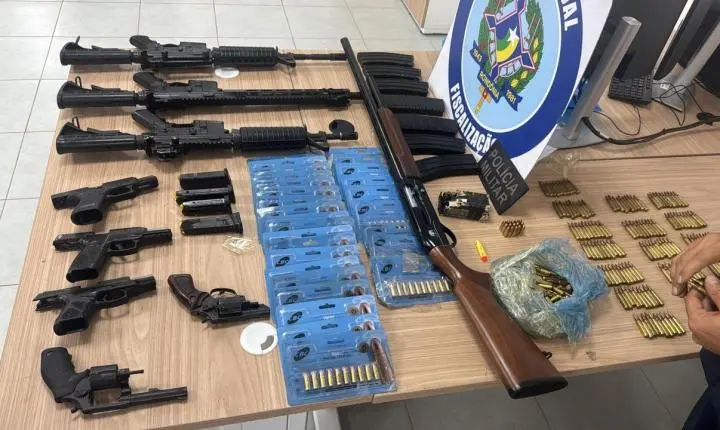 PM apreende três fuzis, pistolas, revólveres e mais de 600 munições em Rondônia