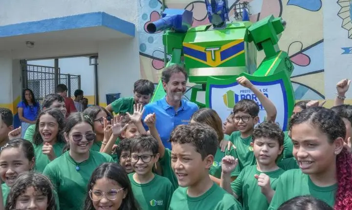 Prefeitura amplia monitoramento das escolas municipais com robô de inteligência artificial