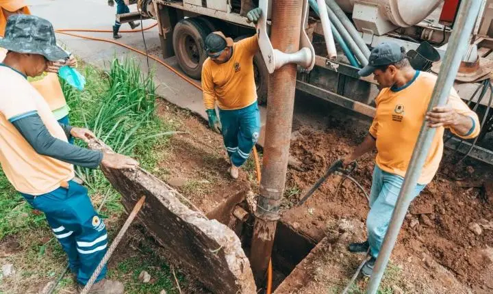 Semana fecha com serviços de limpeza por toda Porto Velho