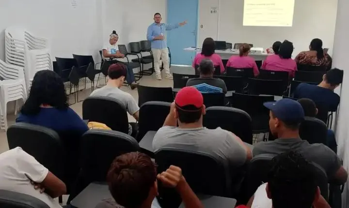 Semias promove palestra e oficina para socioeducandos com foco em autoconhecimento e novas perspectivas