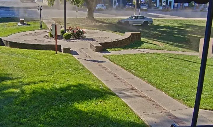 Sob efeito de álcool, idosa é presa após fazer manobras radicais com carro