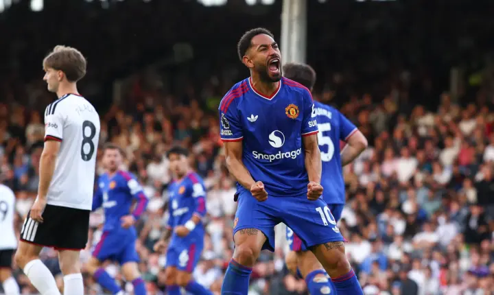 Carrasco, Matheus Cunha castiga Fulham e salva Manchester United de derrota patética