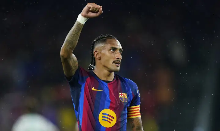 Barcelona x Real Madrid: O histórico de Raphinha que assombra e exige plano de Mourinho