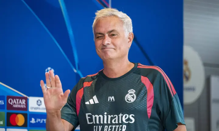 ‘Mourinho tinha razão, eu errei’: Zagueiro do Real Madrid se desculpa após polêmicas