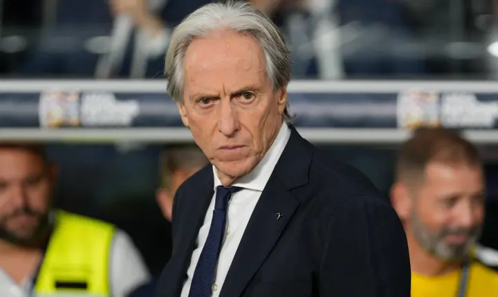 ‘Talvez seja por isso’: Jorge Jesus compara diferenças entre titular do PSG e da seleção portuguesa