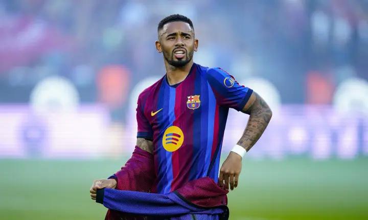 Gabriel Jesus surpreende ao emular Raphinha no Barcelona e tem atuação de gala contra Getafe