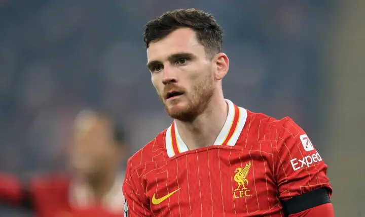 ‘Não queríamos saber de futebol’: Robertson expõe impacto da morte de Diogo Jota no Liverpool