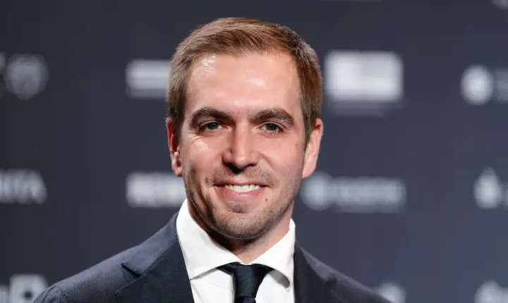 Lahm: ‘Manchester City era um prazer de ver jogar, mas se desconectou das raízes’