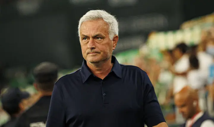 Após recusar propostas, zagueiro problemático do Real Madrid ganha chance de redenção com Mourinho