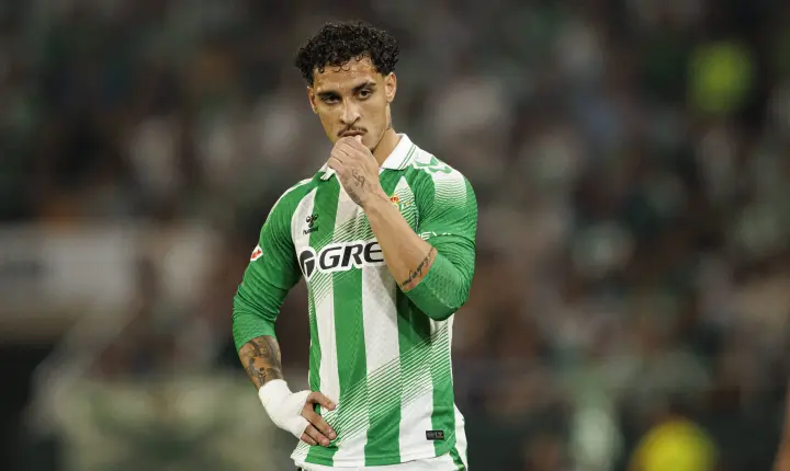 Antony: ‘Tomava remédios para poder jogar e não conseguia andar no dia seguinte’