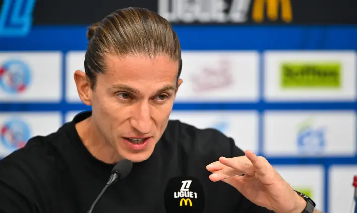 ‘Futebol é rápido’: Por que Filipe Luís citou Ronaldinho para fazer alerta no Monaco